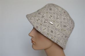 Шляпа Vizio 1031 P белая