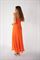 Оранжевое женское платье фото